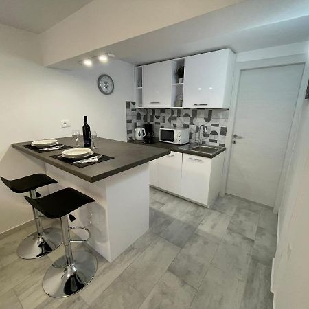 Apartment Dida Krk Town Exterior foto