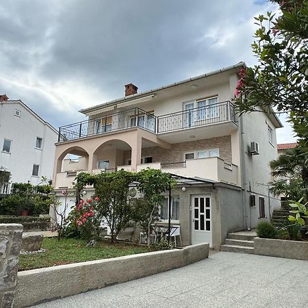 Apartment Dida Krk Town Exterior foto